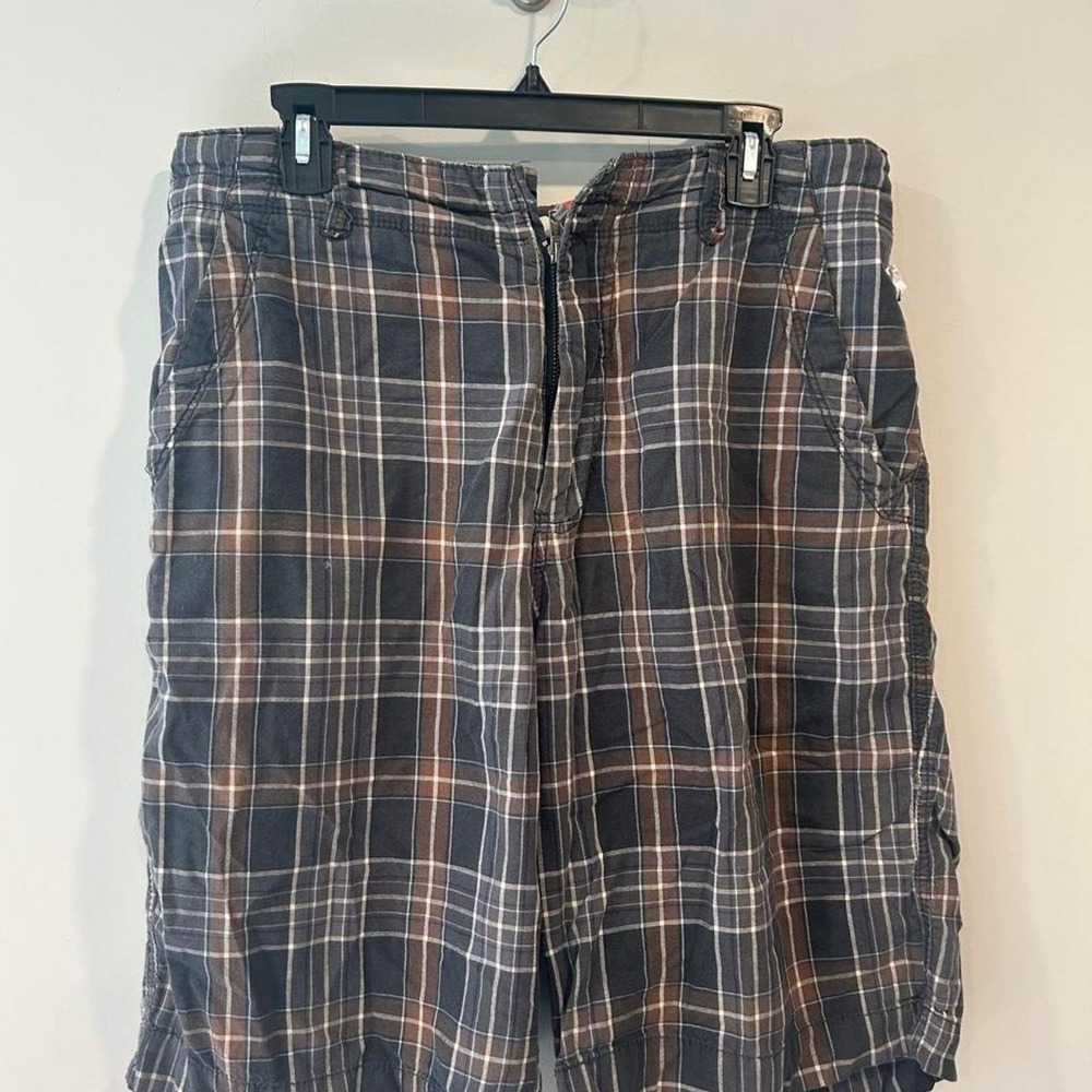 Vintage Unionbay plaid cargo shorts sz 32